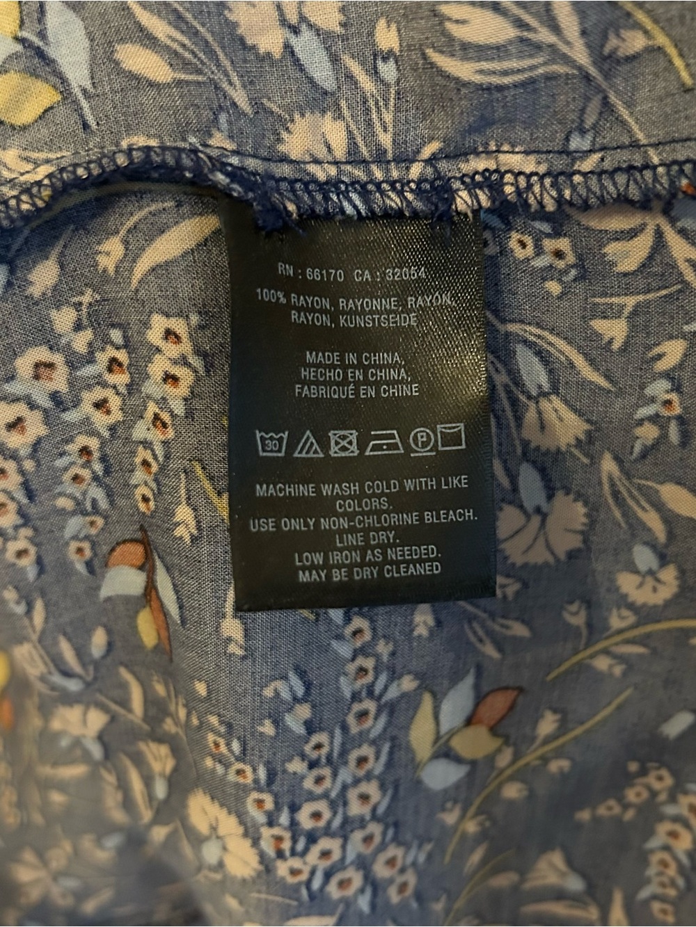 EUC Anthropologie Maeve Tie Neck Swing Blouse— Navy Botanical - Picture 9 of 10